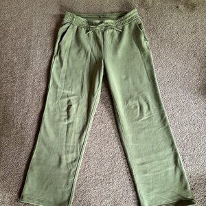 Women's Lululemon sweatpants - size 12